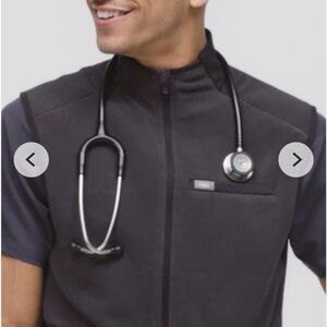 Figs Men's Gray On Shift Fleece Vest XL